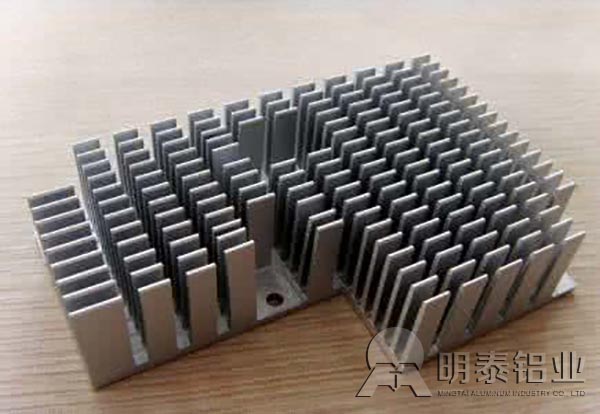 1100海角禁区下载用於散熱片